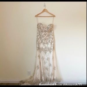 Wedding gown